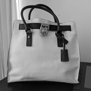Michael Kors Hamilton Shoulder Bag
